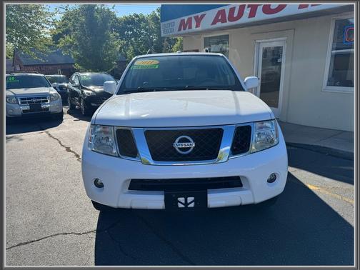 Avalanche 2011 Nissan Pathfinder 4WD 4dr V6 Silver