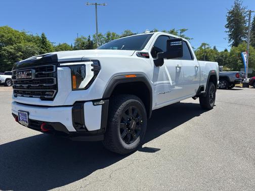 2025 GMC Sierra 2500 AT4