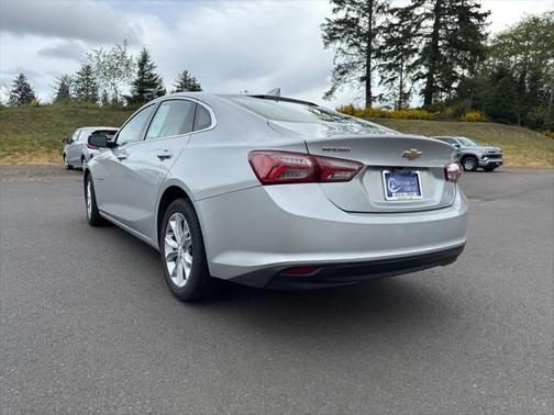 2022 Chevrolet Malibu FWD LT