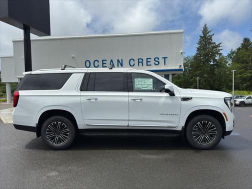 2025 GMC Yukon XL SLT