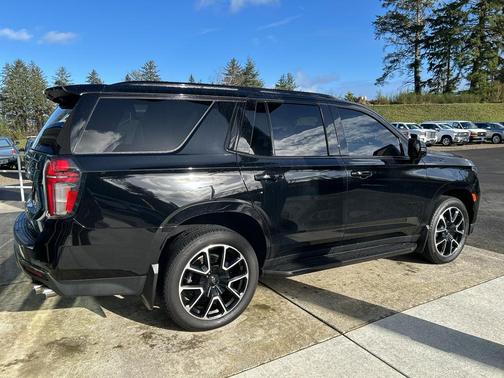 2022 Chevrolet Tahoe 4WD RST