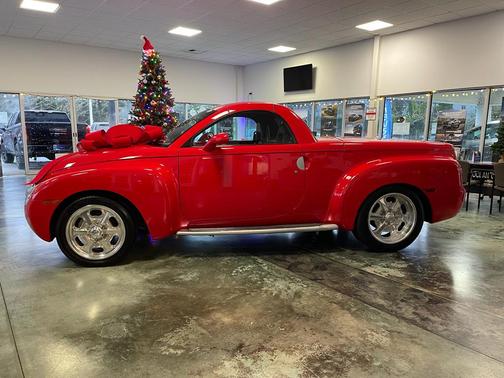 2005 Chevrolet SSR Base