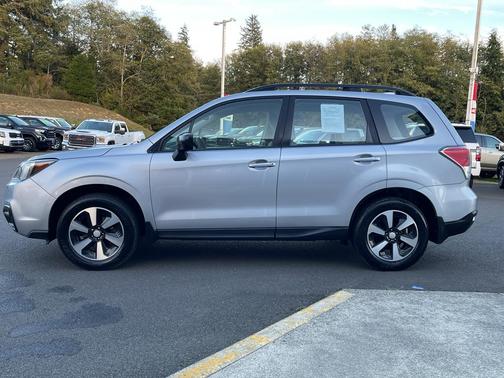 2017 Subaru Forester 2.5i