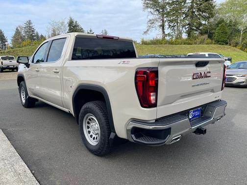 Coastal Dune 2026 GMC Sierra 1500 SLE