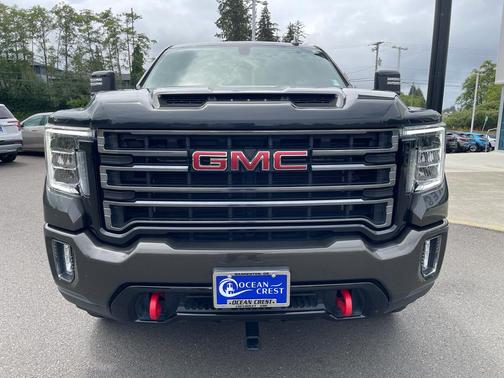 Forest Metallic 2022 GMC Sierra 2500 AT4