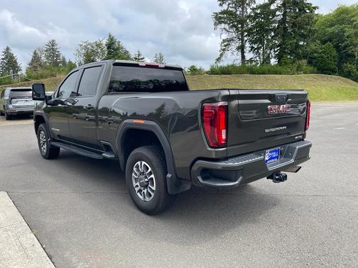 Forest Metallic 2022 GMC Sierra 2500 AT4