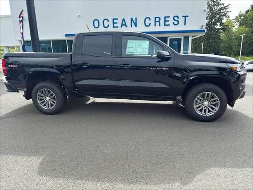2025 Chevrolet Colorado WT