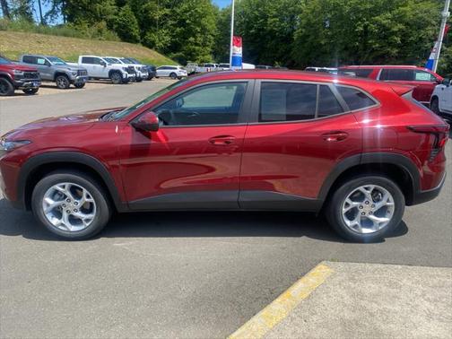 2024 Chevrolet Trax LS