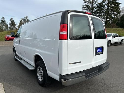 2024 Chevrolet Express 2500 RWD 2500 Regular Wheelbase WT