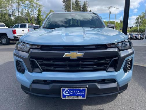Snowdrift Metallic 2026 Chevrolet Colorado LT