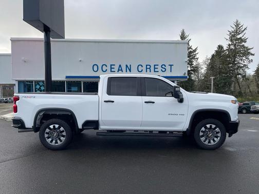 2022 Chevrolet Silverado 2500 Custom