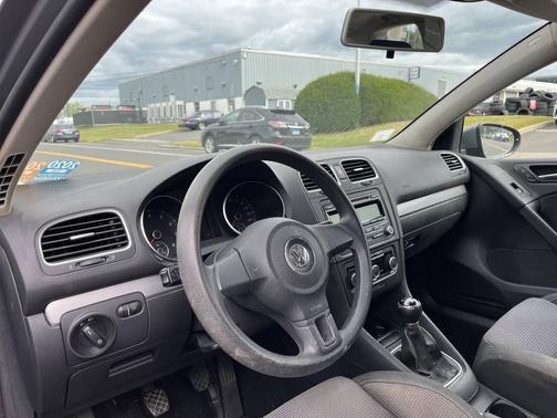 2013 Volkswagen Golf Base
