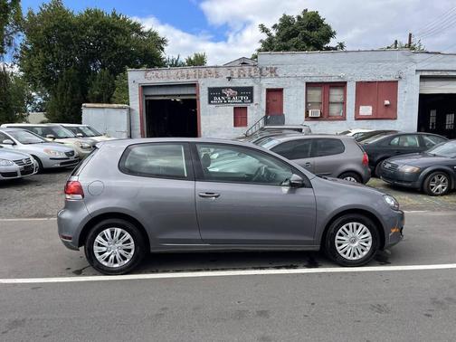 2013 Volkswagen Golf Base