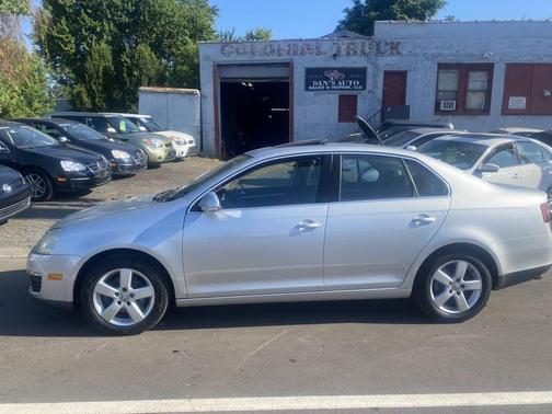 2009 Volkswagen Jetta 2.5 SE SportWagen