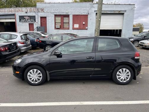 2012 Volkswagen Golf Base