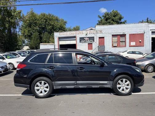2010 Subaru Outback 2.5 i Premium