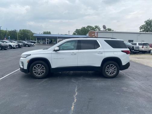 2022 Chevrolet Traverse LT Cloth