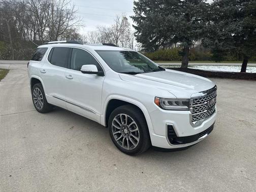 2021 GMC Acadia Denali