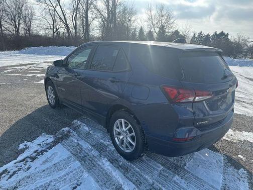 2023 Chevrolet Equinox LS