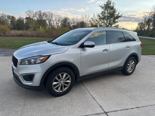 2017 Kia Sorento LX