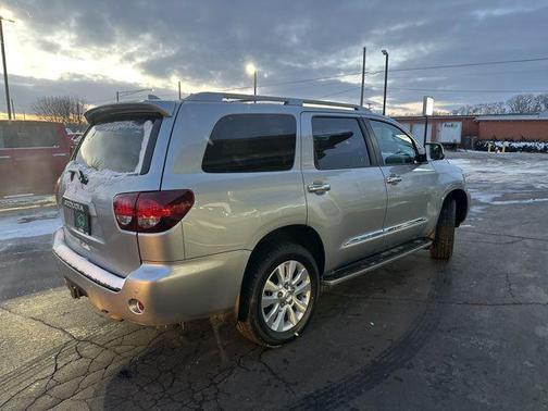 2020 Toyota Sequoia Platinum