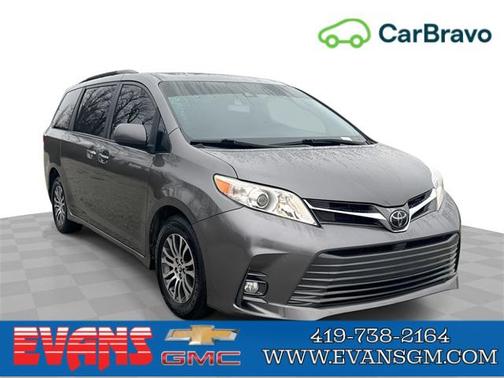 2020 Toyota Sienna XLE
