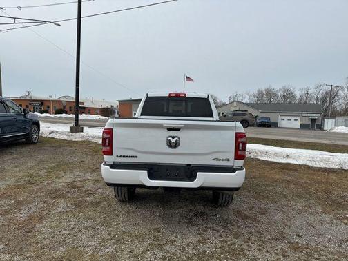 2024 RAM 2500 Laramie Crew Cab 4x4 6'4' Box