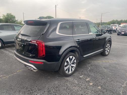 2022 Kia Telluride S