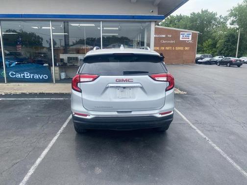 2022 GMC Terrain SLT