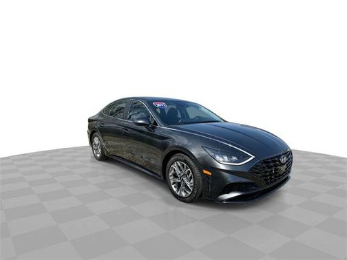2022 Hyundai SONATA SEL