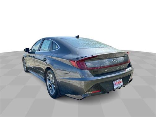 2022 Hyundai SONATA SEL