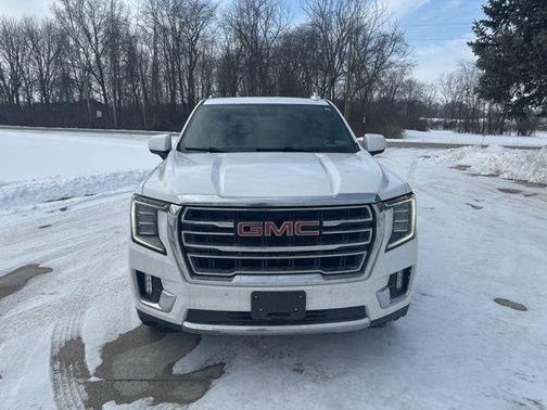2023 GMC Yukon XL SLT