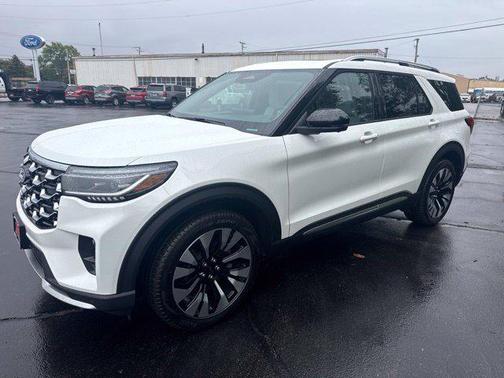 Star White Metallic Tri-Coat 2027 Ford Explorer Platinum