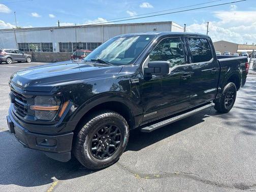 Agate Black Metallic 2024 Ford F-150 XLT