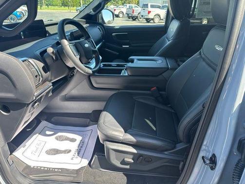 Space Silver Metallic 2026 Ford Expedition Platinum