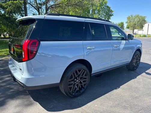 Space Silver Metallic 2026 Ford Expedition Platinum