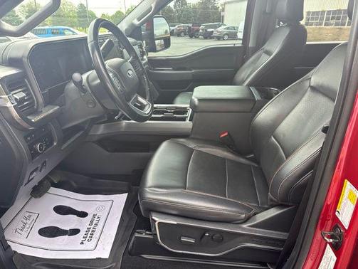Rapid Red Metallic Tinted Clearcoat 2023 Ford F-350 Lariat