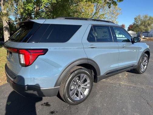 Vapor Blue Metallic 2026 Ford Explorer Active