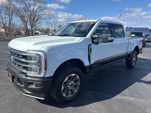 Oxford White 2024 Ford F-250 King Ranch