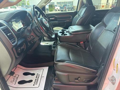 2021 RAM 2500 Laramie Crew Cab 4x4 6'4' Box