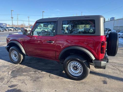 2025 Ford Bronco Base