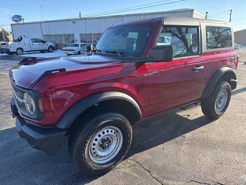 2025 Ford Bronco Base