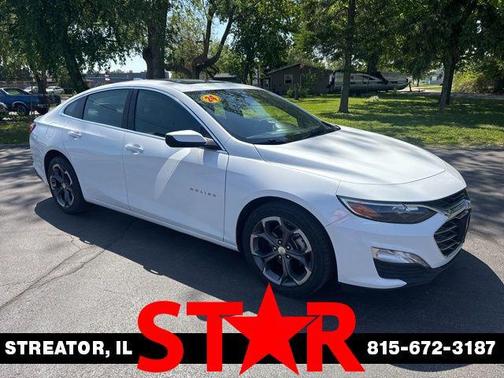 Summit White 2024 Chevrolet Malibu FWD 1LT