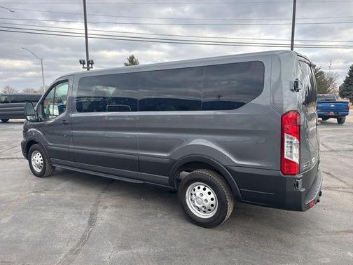 2025 Ford Transit-350 XL