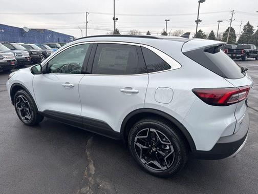 2026 Ford Escape Platinum