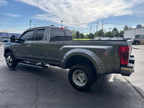 Carbonized Gray Metallic 2022 Ford F-350 Lariat