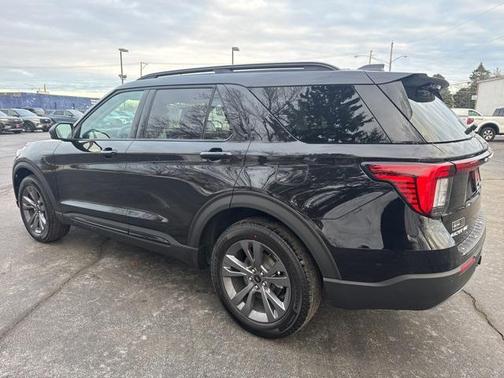 Agate Black Metallic 2026 Ford Explorer Active