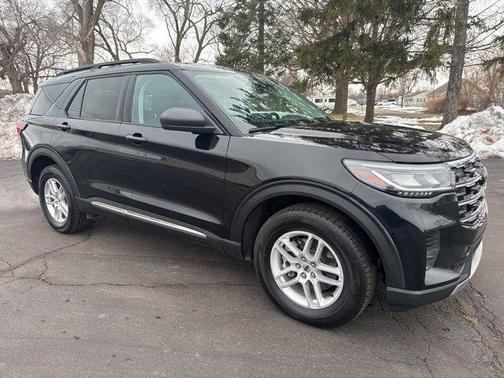 Black Metallic 2025 Ford Explorer Active