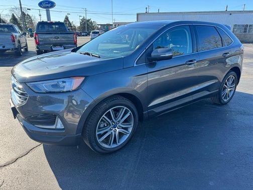 2020 Ford Edge Titanium