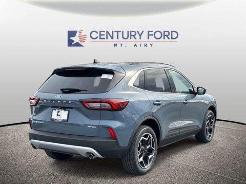 2026 Ford Escape Platinum